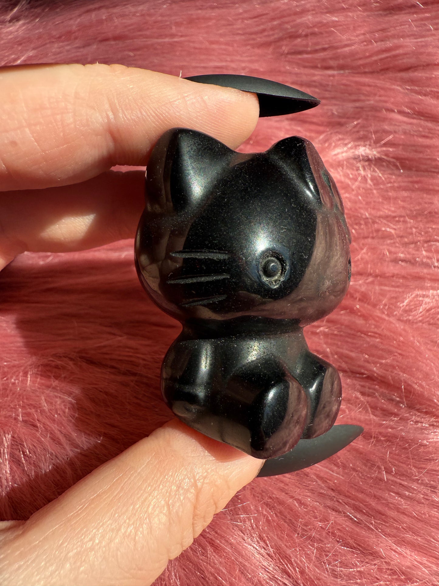 Stunning High Quality Small Size Black Obsidian HK Carving - 40C