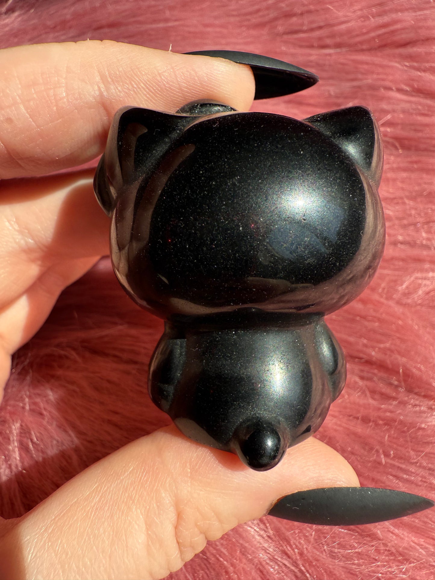 Stunning High Quality Small Size Black Obsidian HK Carving - 40C