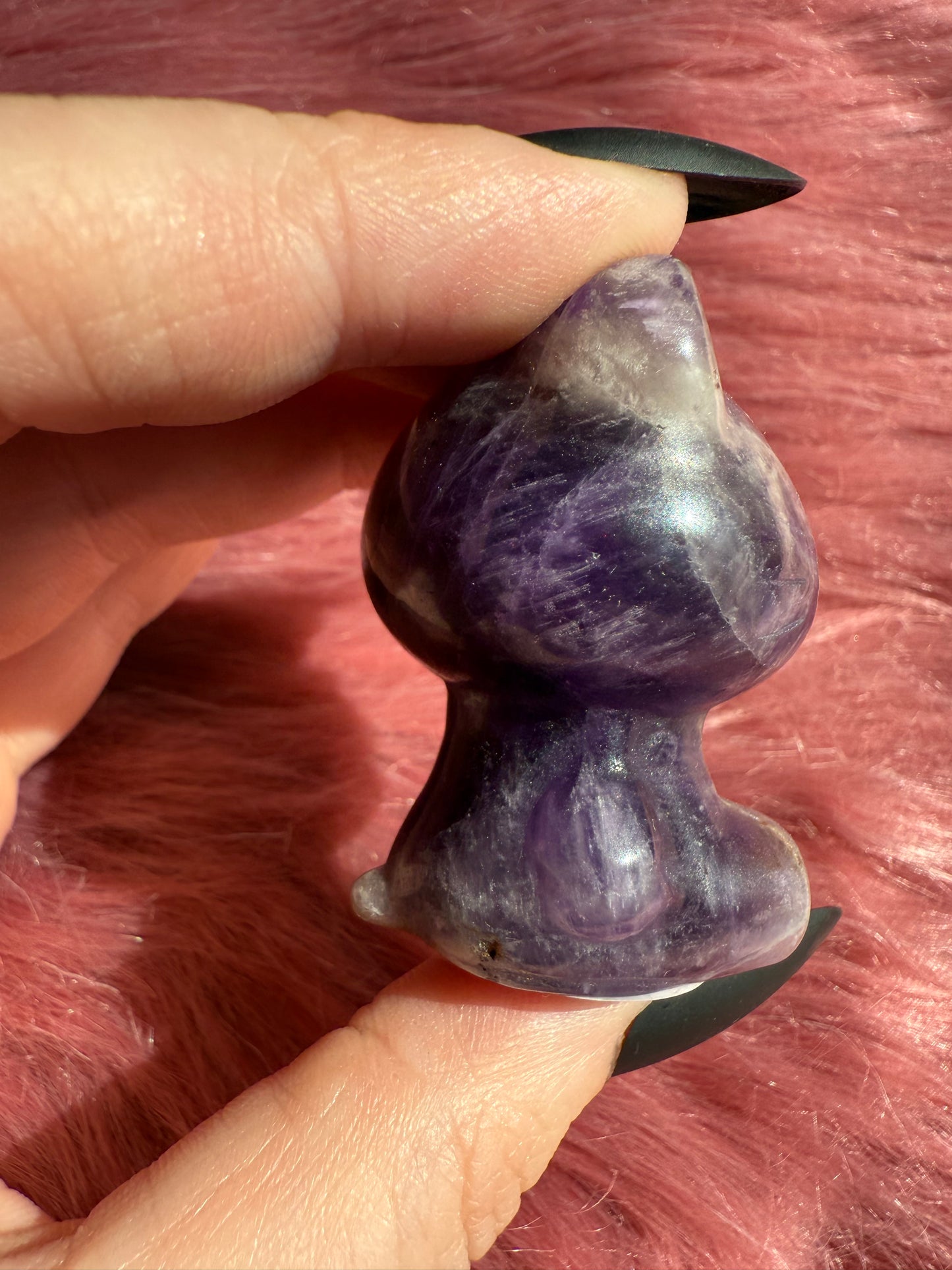 Stunning High Quality Small Size Amethyst HK Carving - 40G