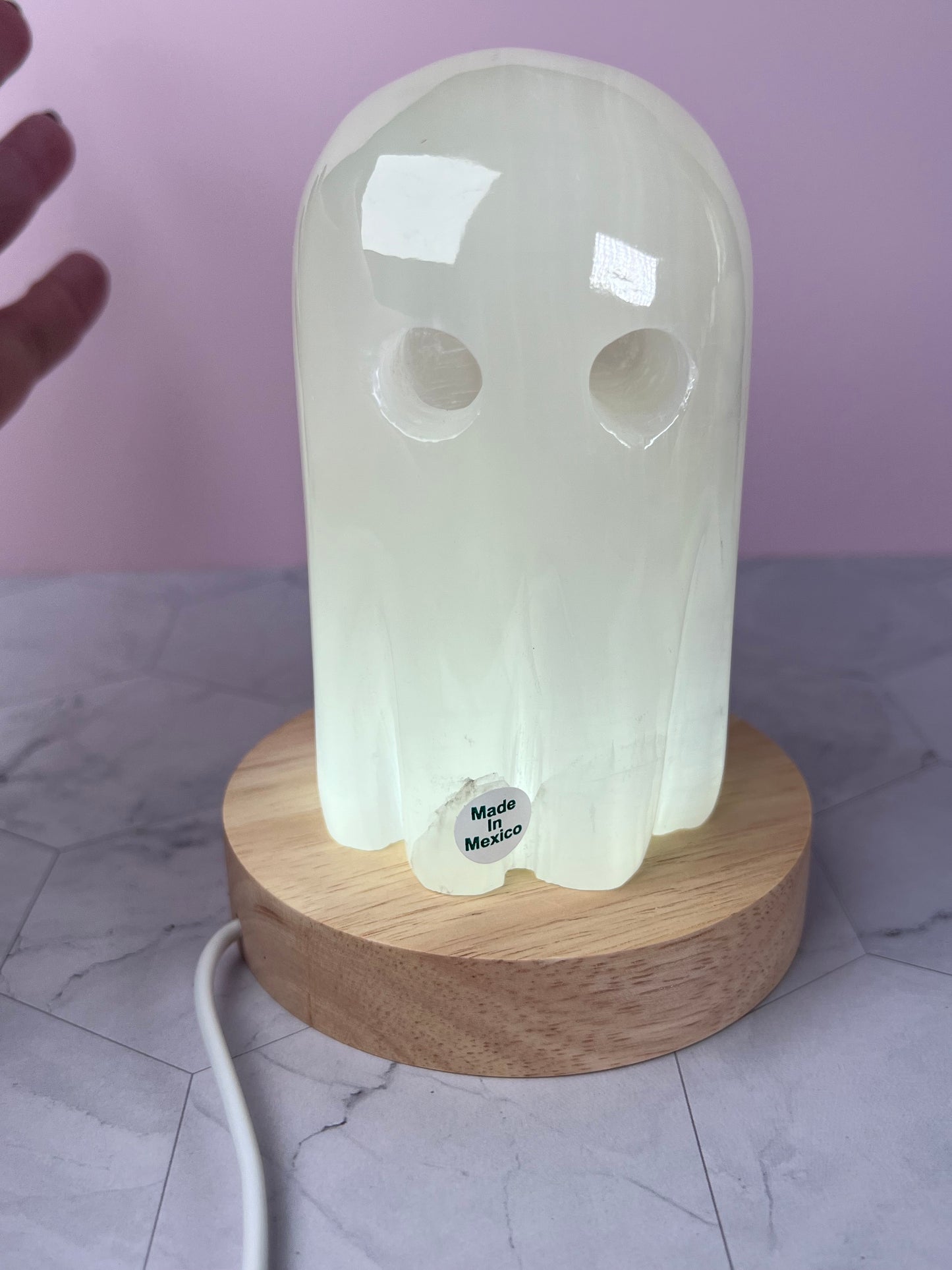 ONE (1) Stunning Onyx Ghost Lamp from Mexico (Includes USB LED light)