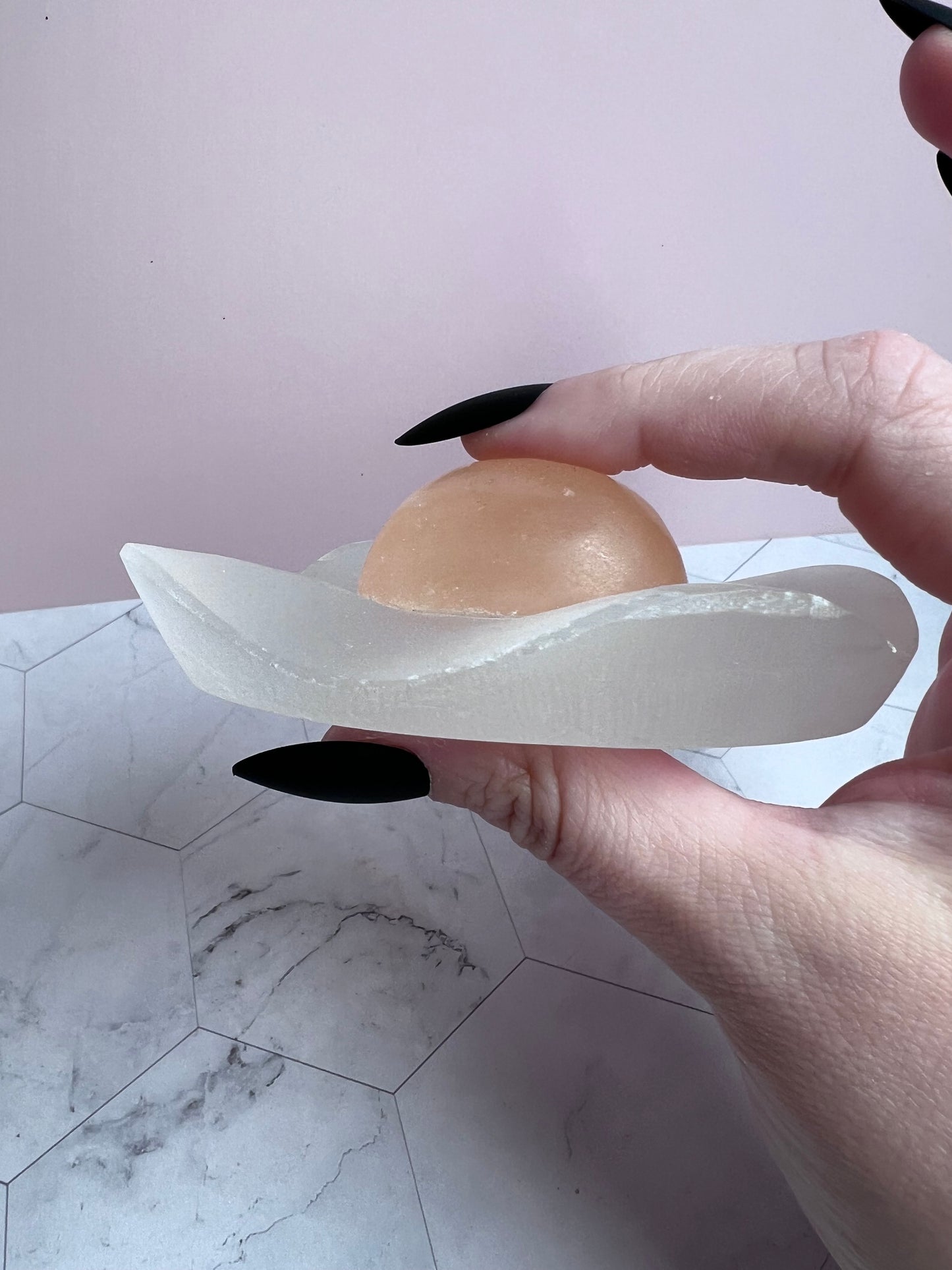 ONE (1) Stunning High Quality Peach and White Selenite Egg