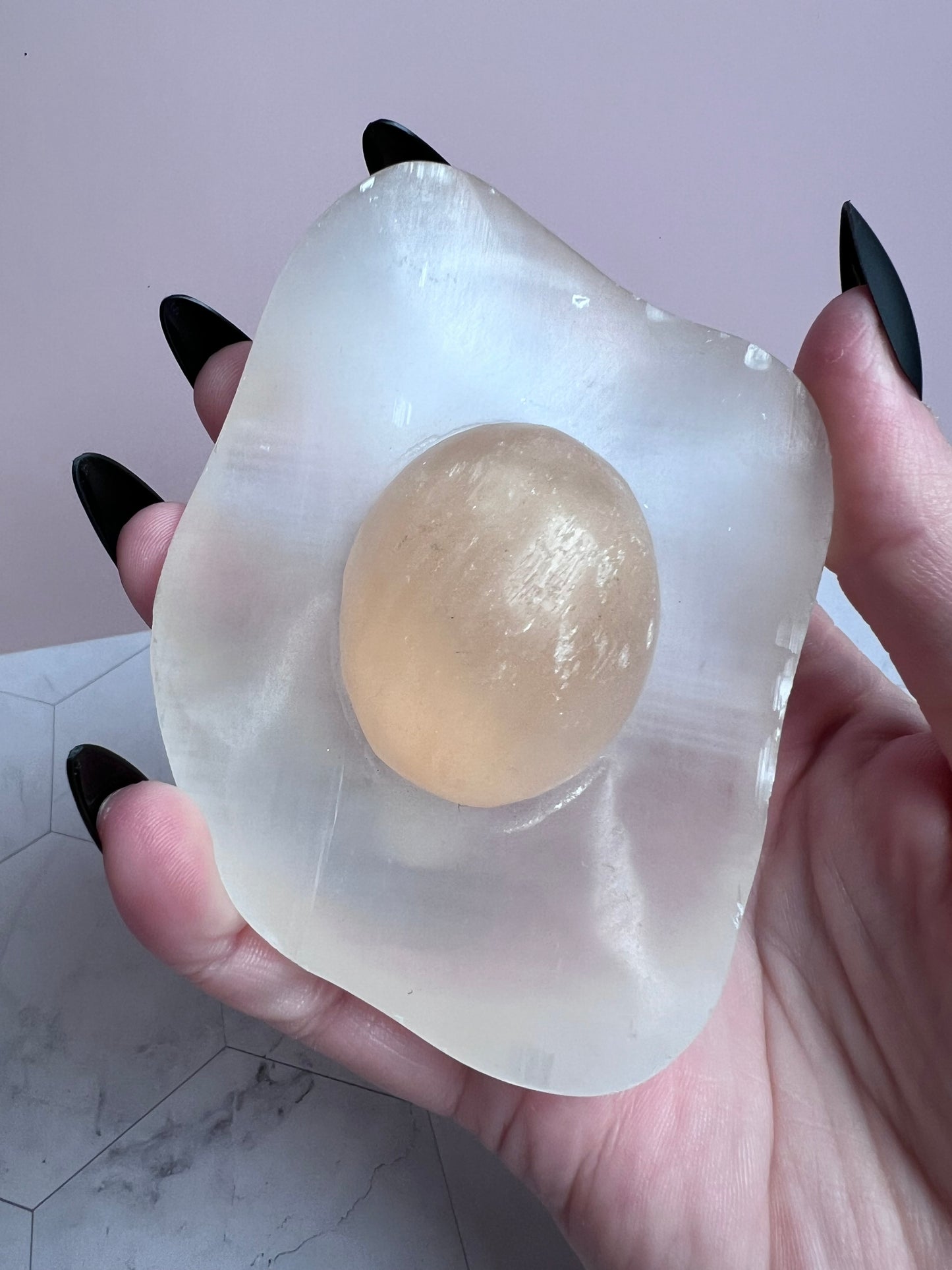 ONE (1) Stunning High Quality Peach and White Selenite Egg