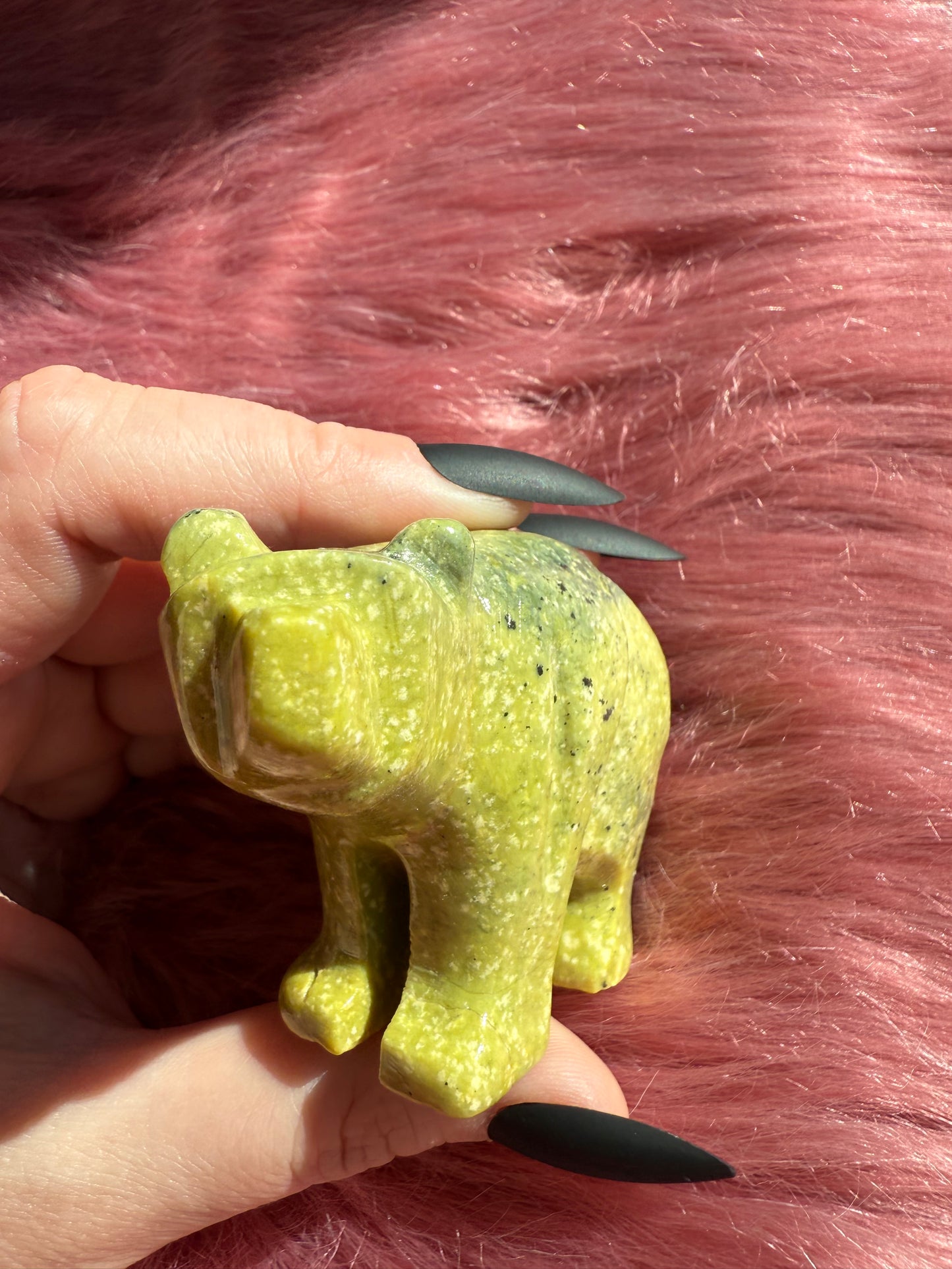 Stunning Serpentine Bear Carving Made in Peru