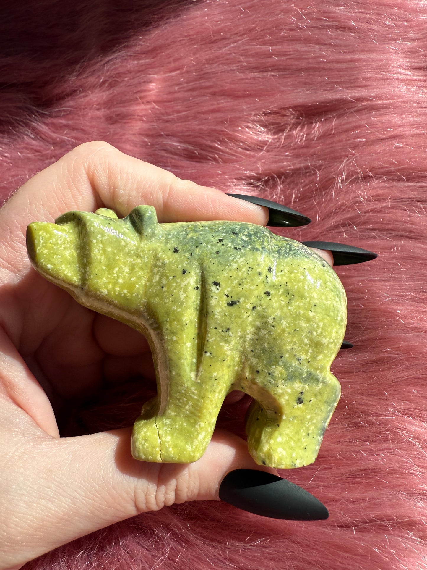 Stunning Serpentine Bear Carving Made in Peru