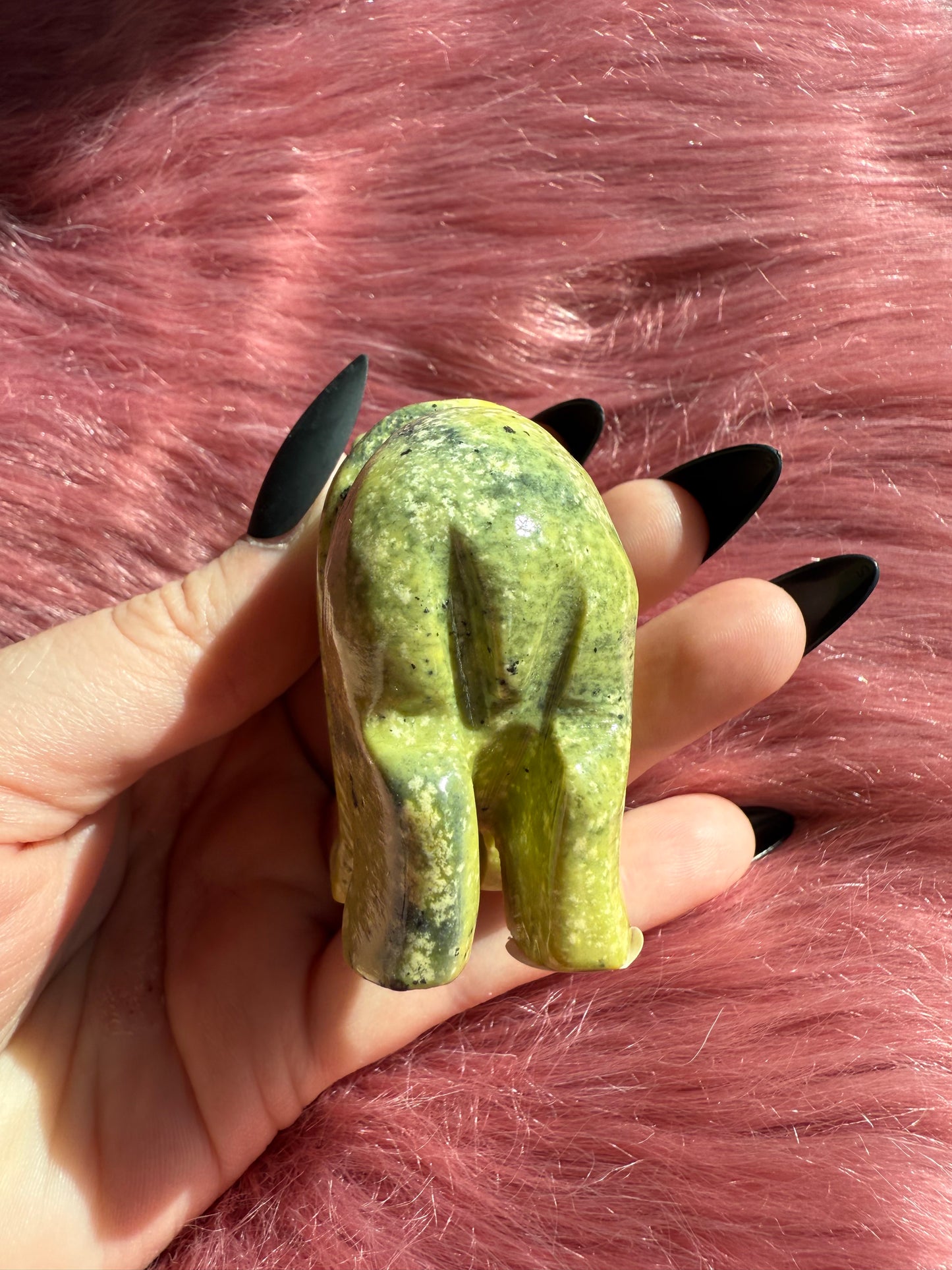 Stunning Serpentine Bear Carving Made in Peru