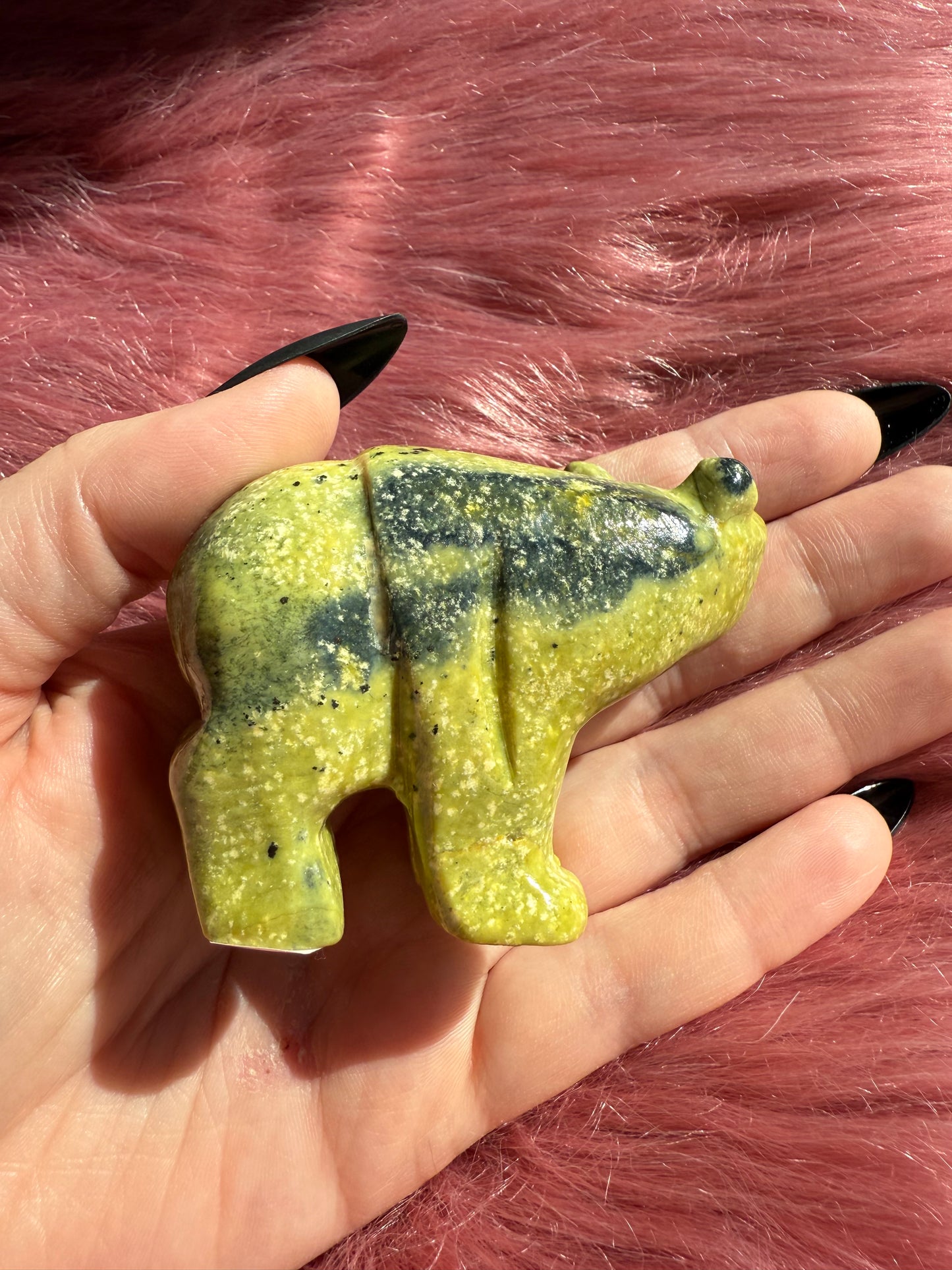 Stunning Serpentine Bear Carving Made in Peru