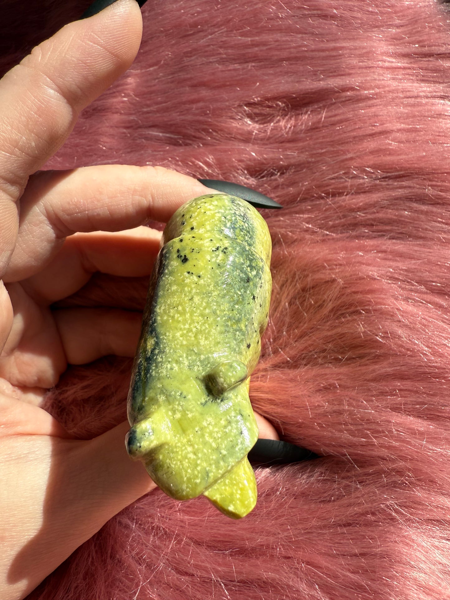 Stunning Serpentine Bear Carving Made in Peru