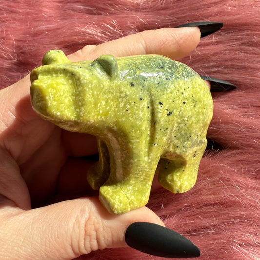 Stunning Serpentine Bear Carving Made in Peru