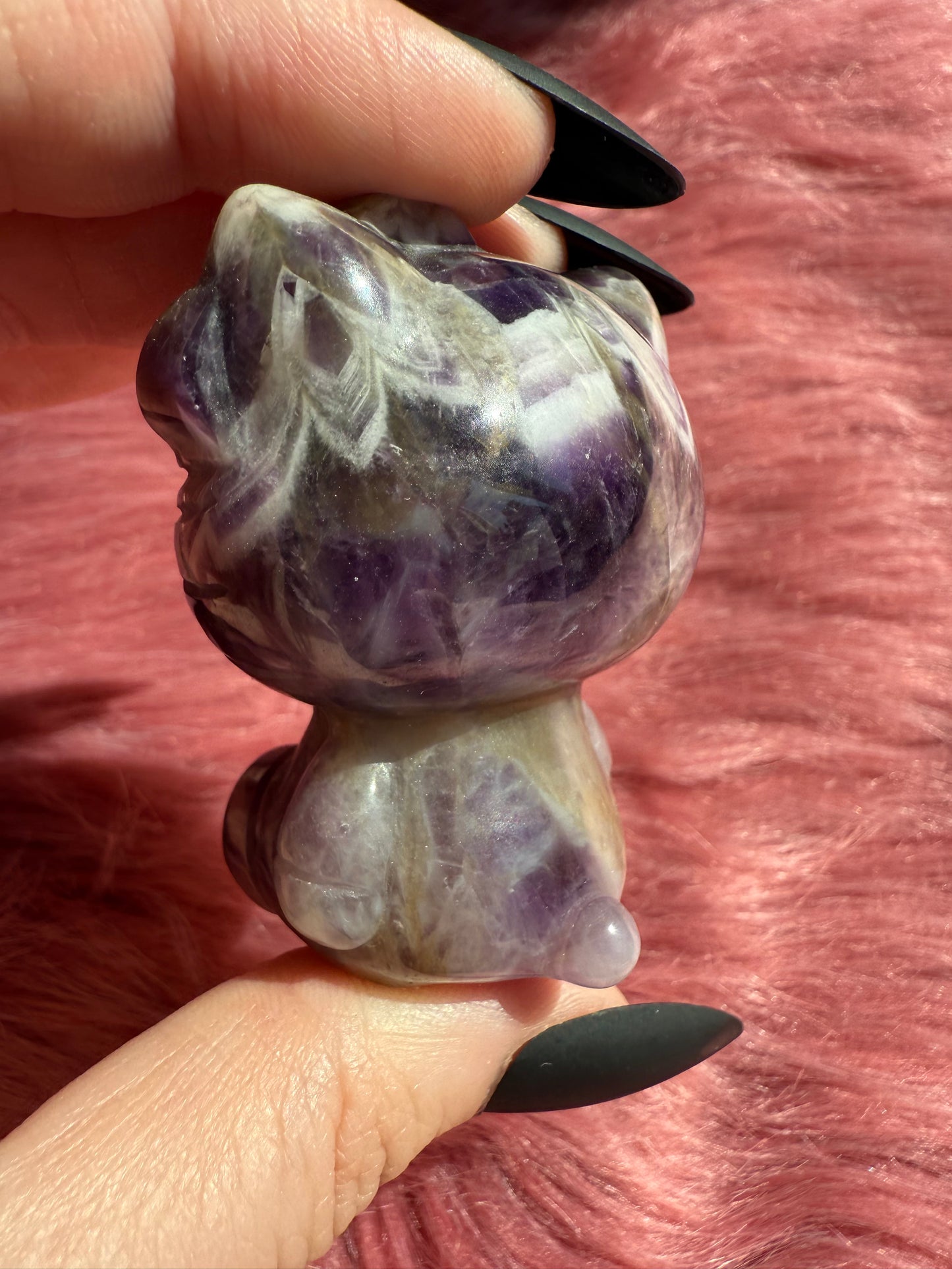 Stunning High Quality Small Size Dream Amythest HK Carving