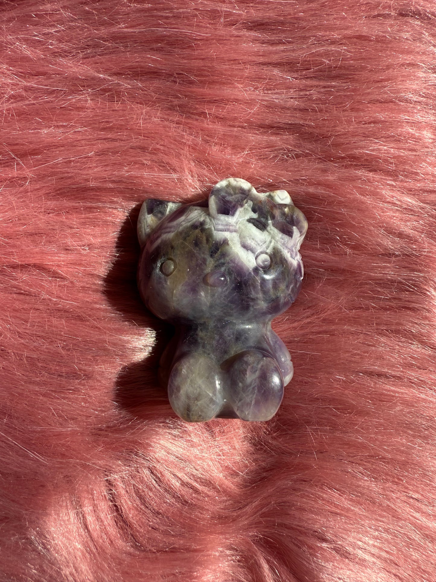 Stunning High Quality Small Size Dream Amythest HK Carving