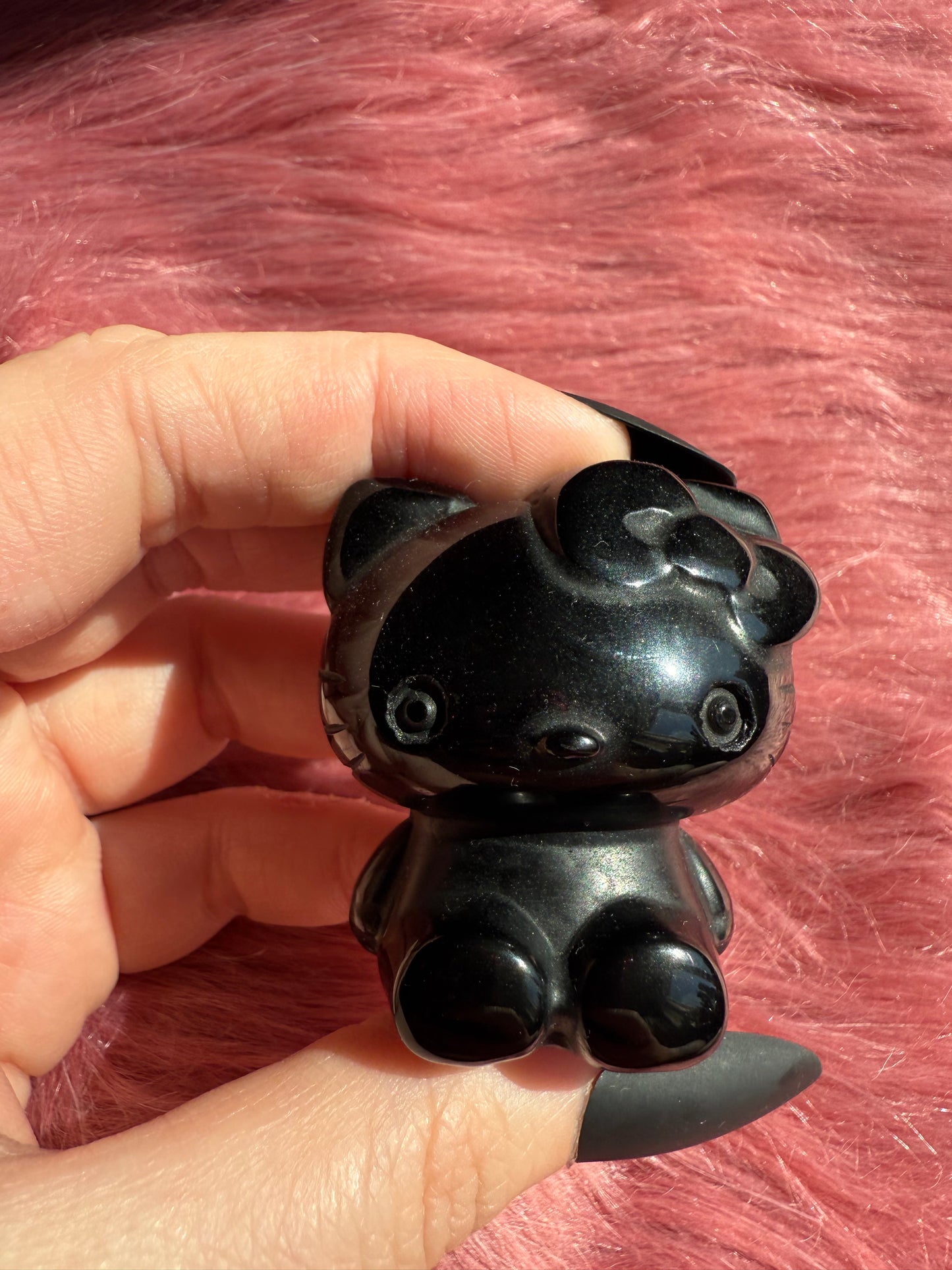 Stunning High Quality Small Size Obsidian HK Carving - 40D