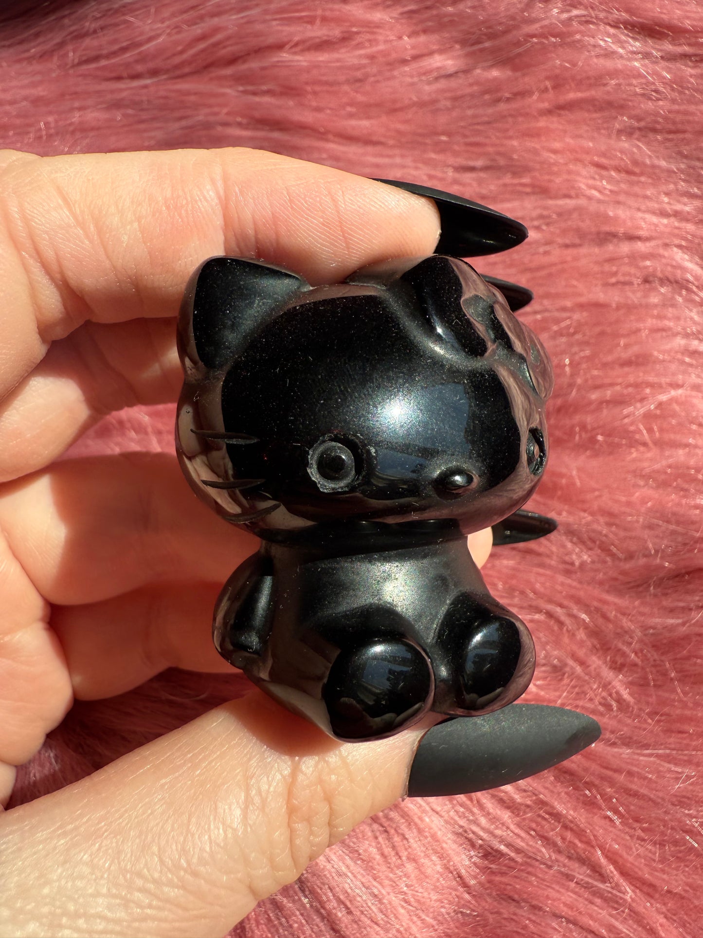 Stunning High Quality Small Size Obsidian HK Carving - 40D