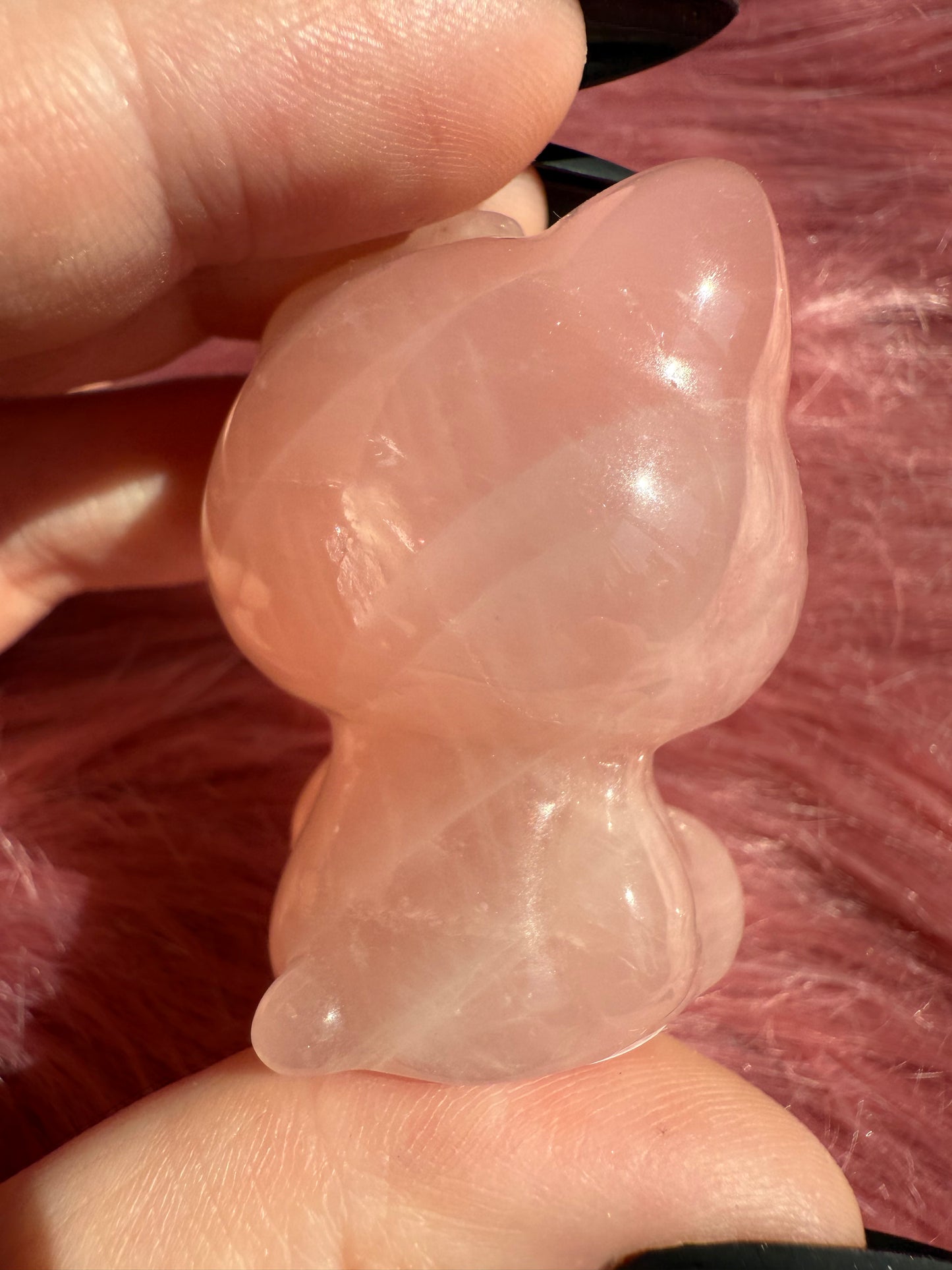 Stunning High Quality Small Size Rose Quartz HK Carving - 40E