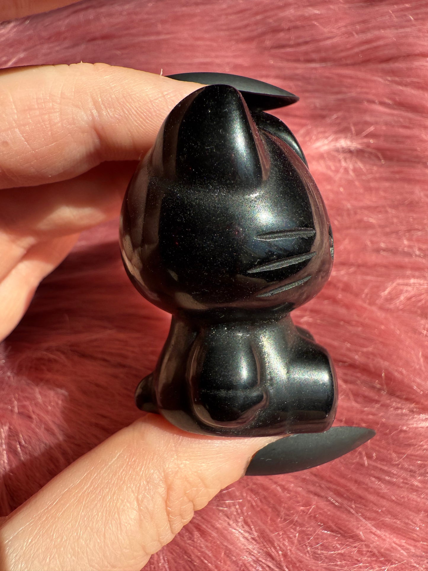 Stunning High Quality Small Size Black Obsidian HK Carving - 40C