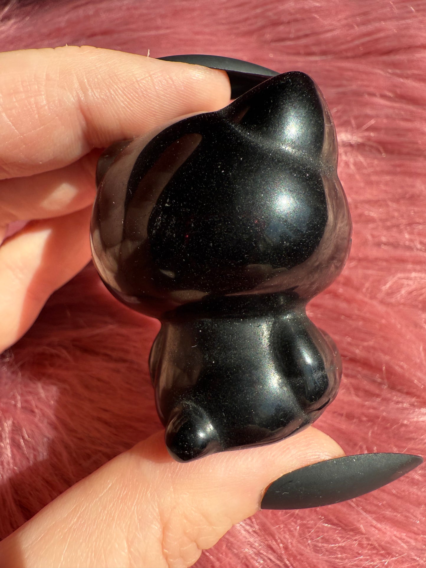 Stunning High Quality Small Size Black Obsidian HK Carving - 40C