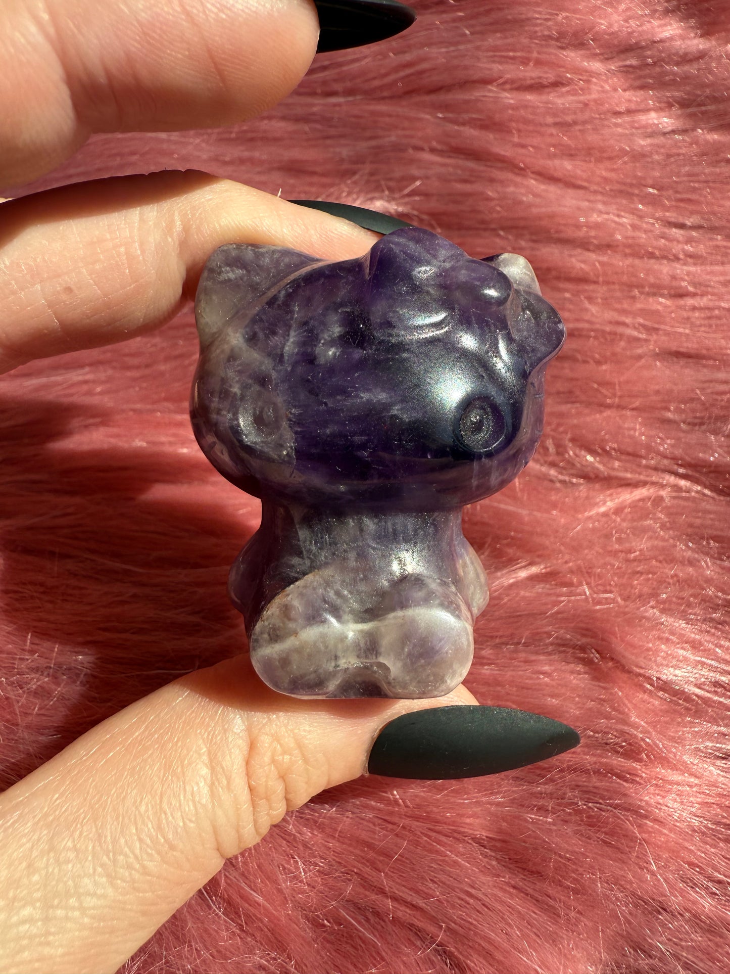 Stunning High Quality Small Size Amethyst HK Carving - 40G