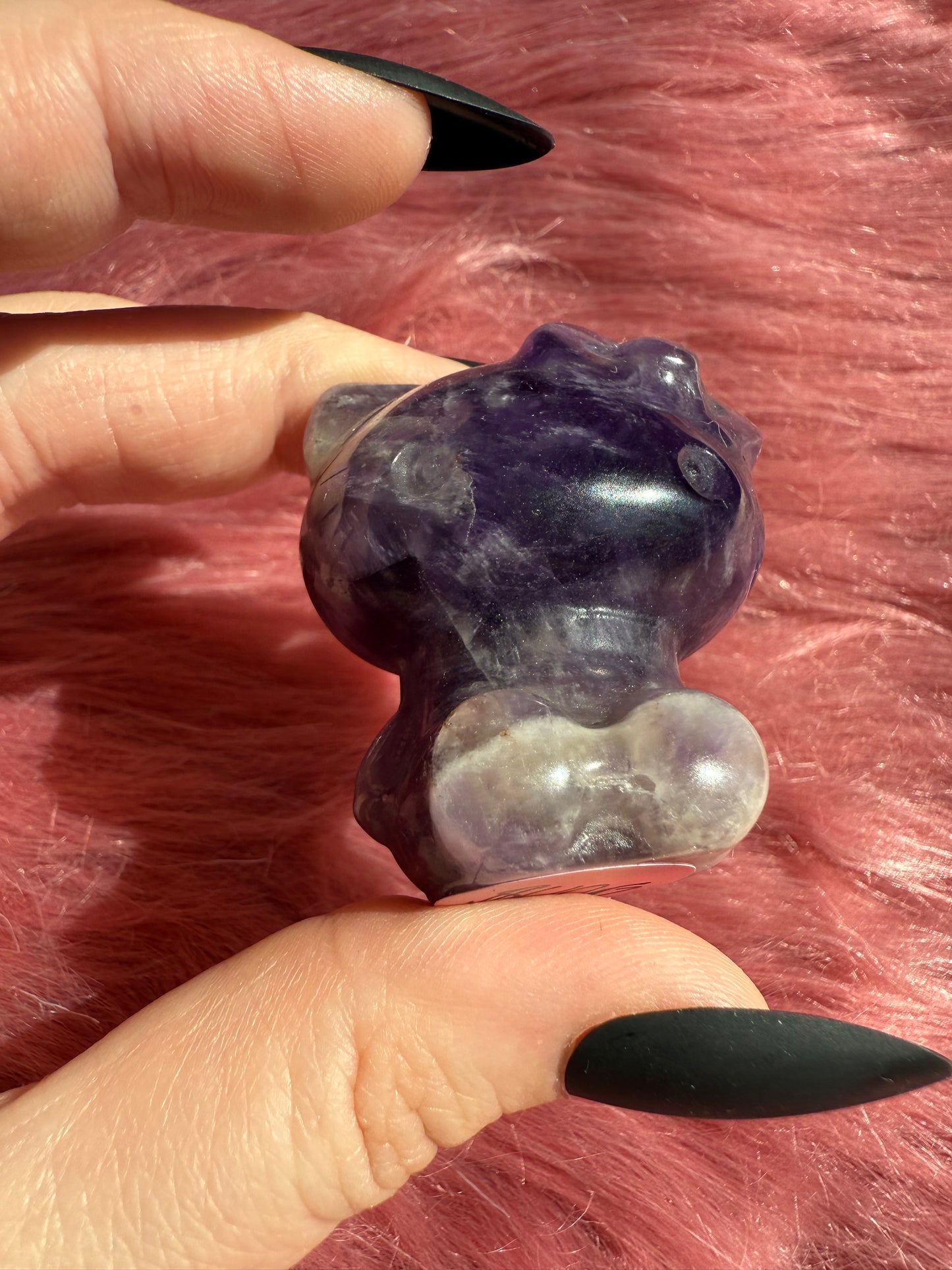 Stunning High Quality Small Size Amethyst HK Carving - 40G