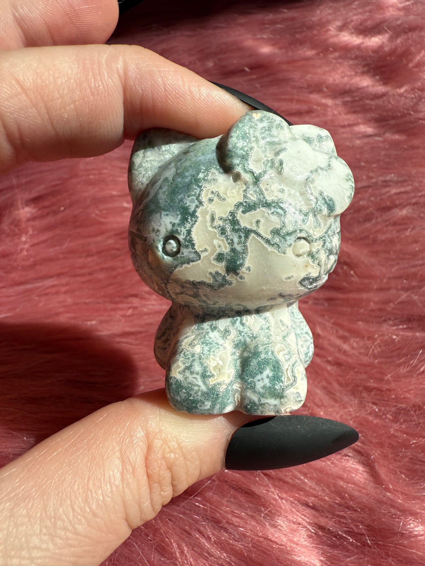 Stunning High Quality Small Size Moss Agate HK Carving