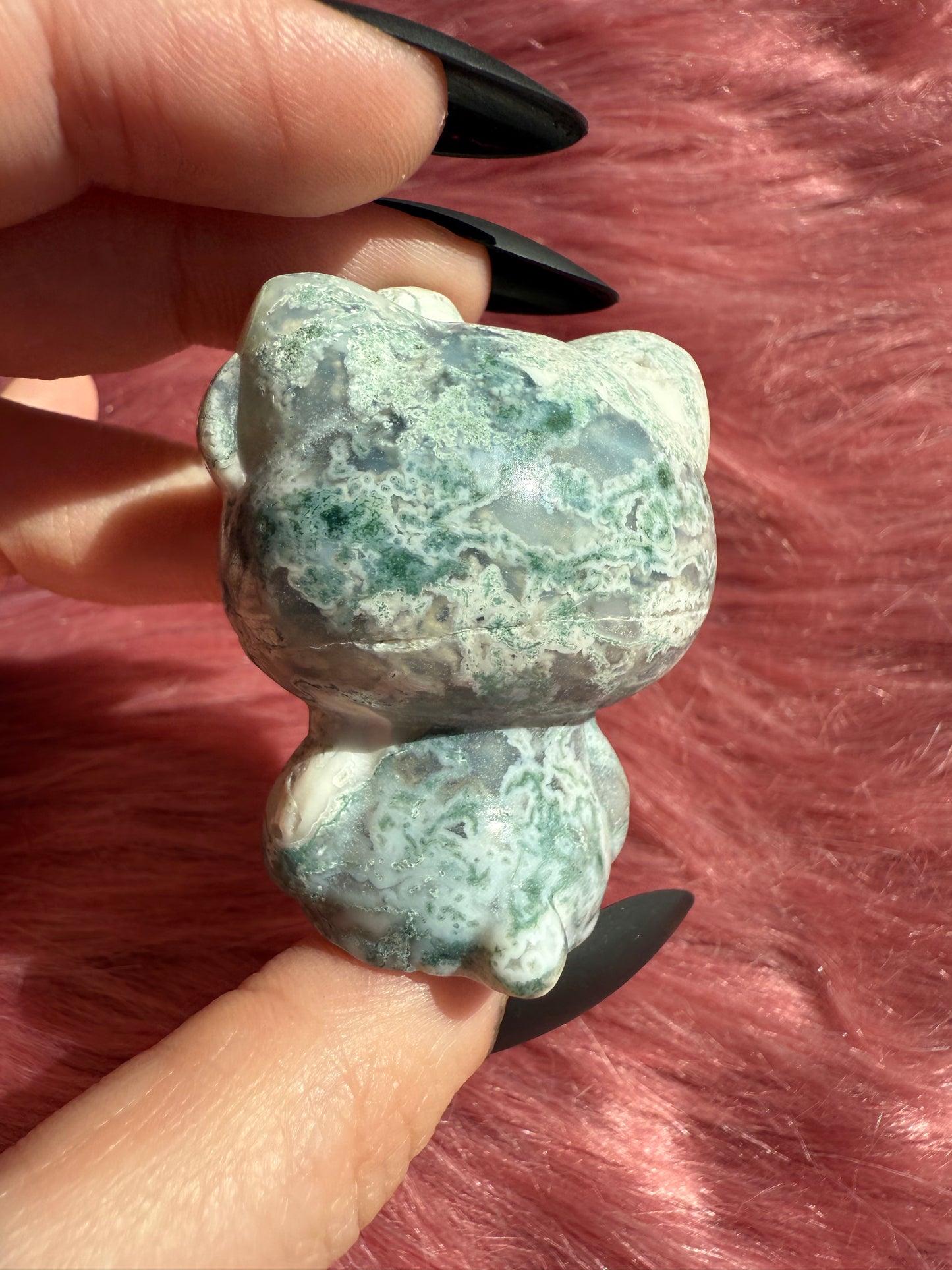 Stunning High Quality Small Size Moss Agate HK Carving