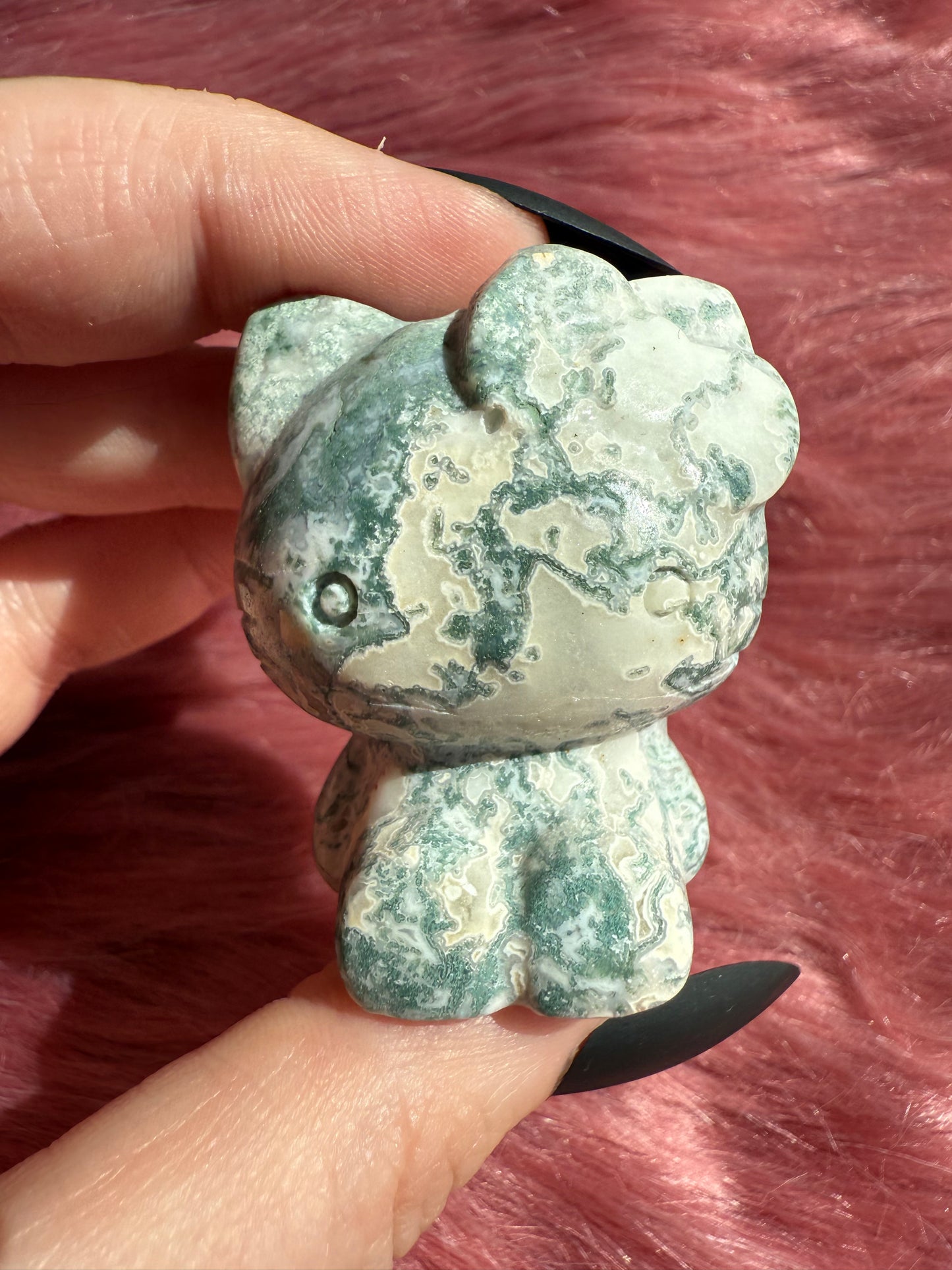 Stunning High Quality Small Size Moss Agate HK Carving