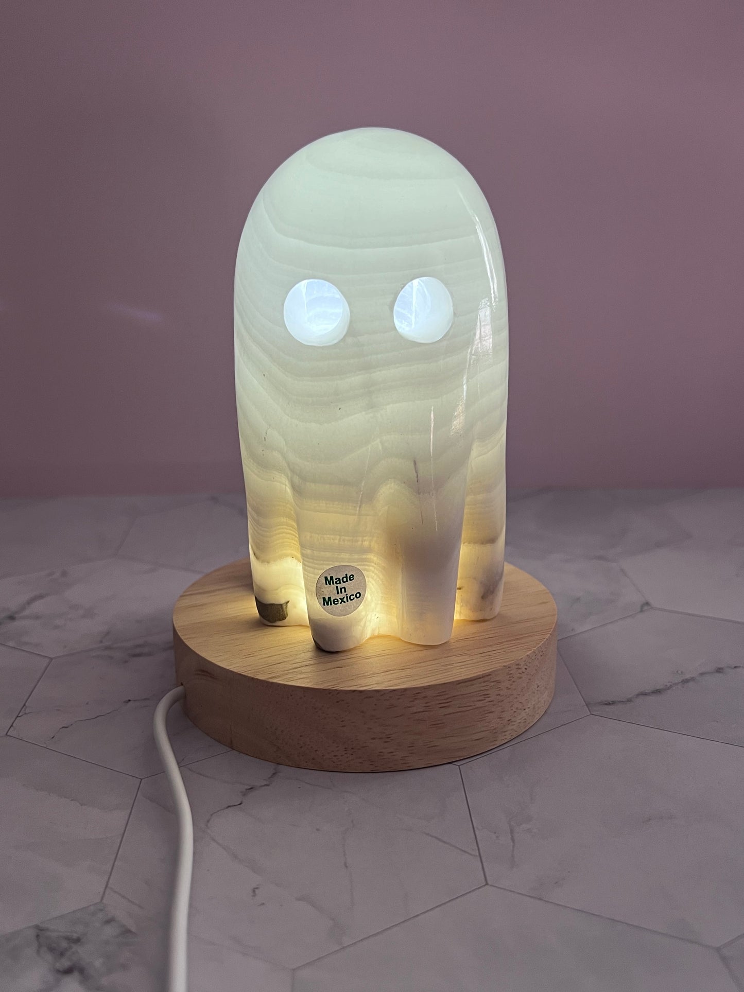 ONE (1) Stunning Onyx Ghost Lamp from Mexico (Includes USB LED light)