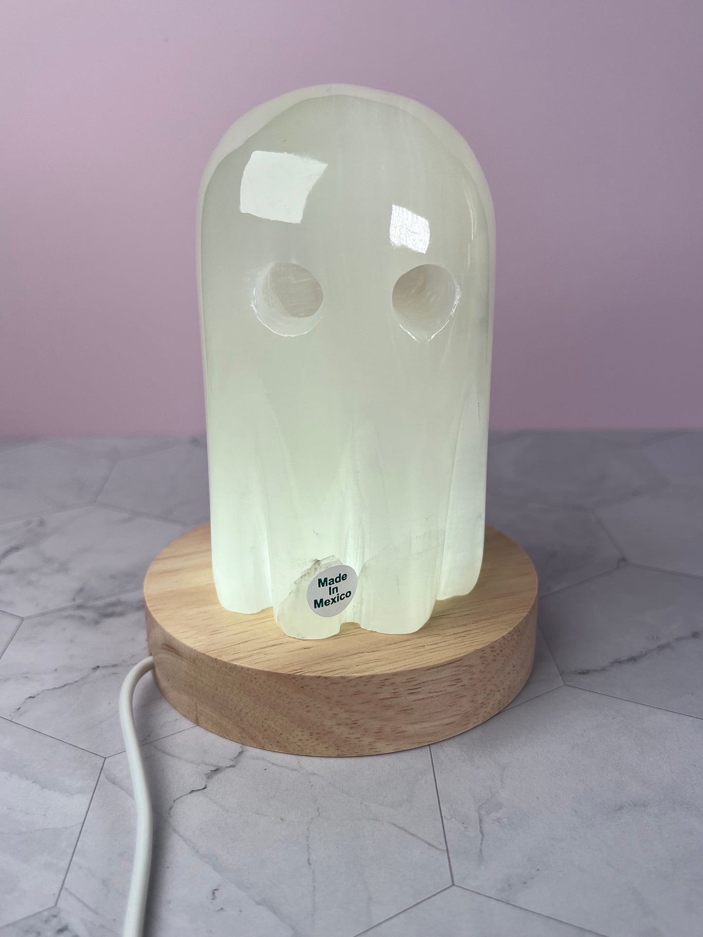 ONE (1) Stunning Onyx Ghost Lamp from Mexico (Includes USB LED light)