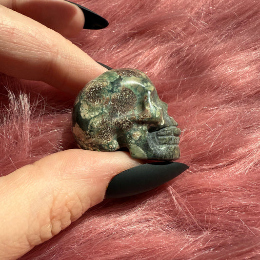 Stunning High Quality Mini Crystal Carvings - Skulls