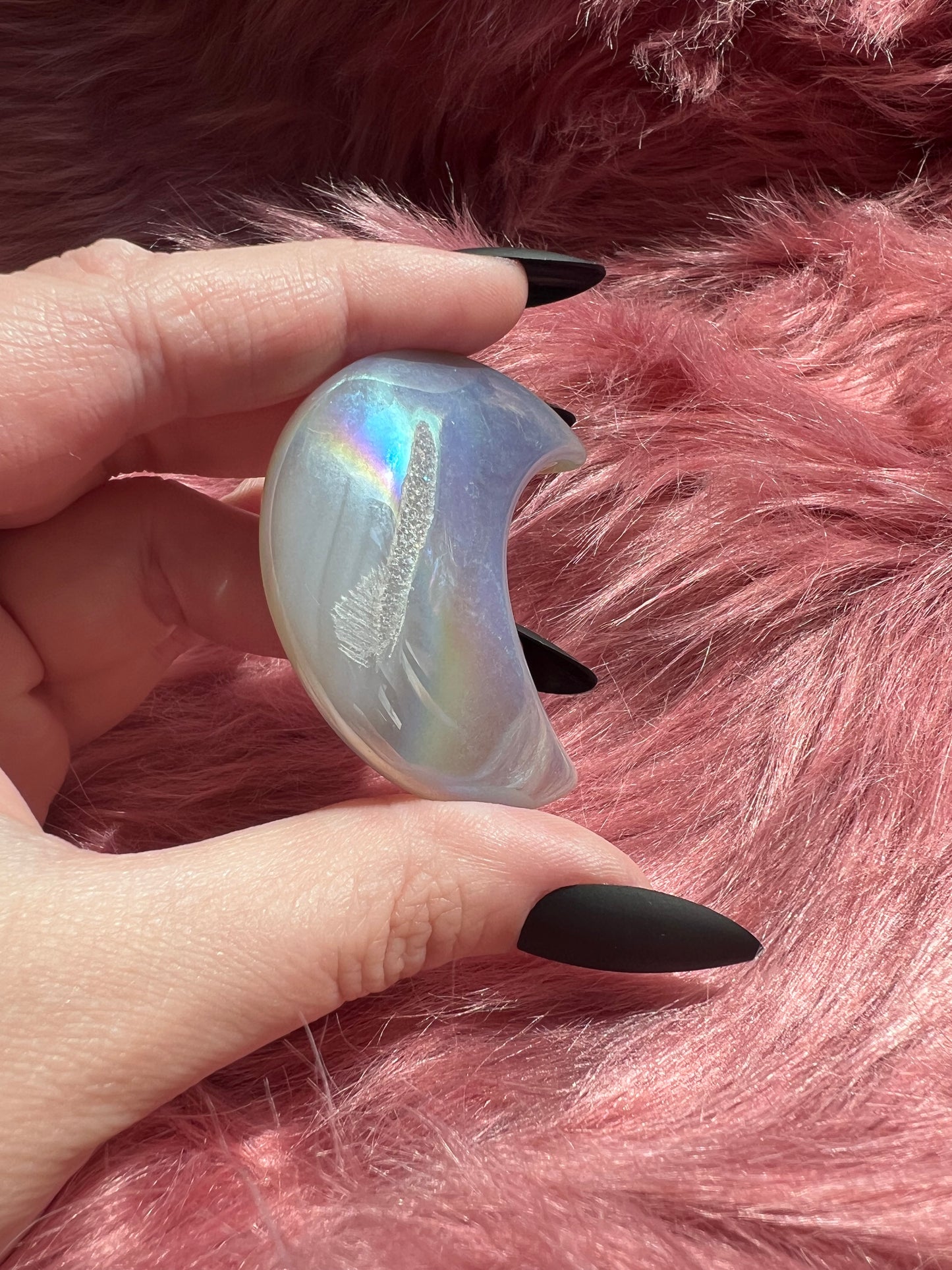 ONE (1) Stunning Aura Quartz Moon - G