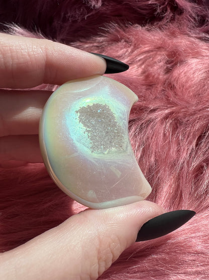 ONE (1) Stunning Aura Quartz Moon - M