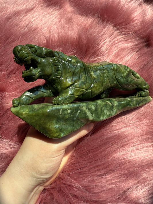 Stunning Green Nephrite Jade Tiger Crystal Carving