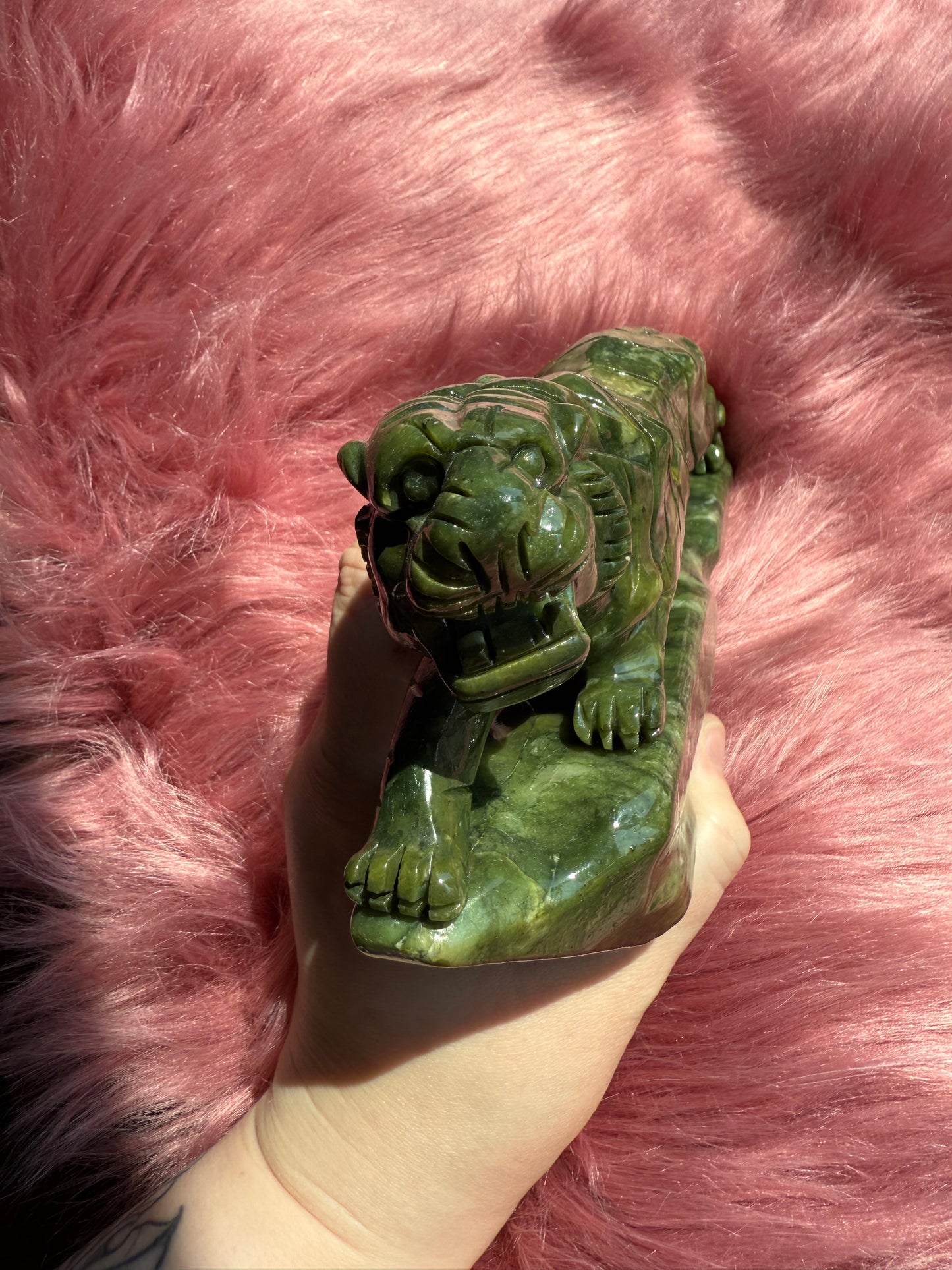 Stunning Green Nephrite Jade Tiger Crystal Carving