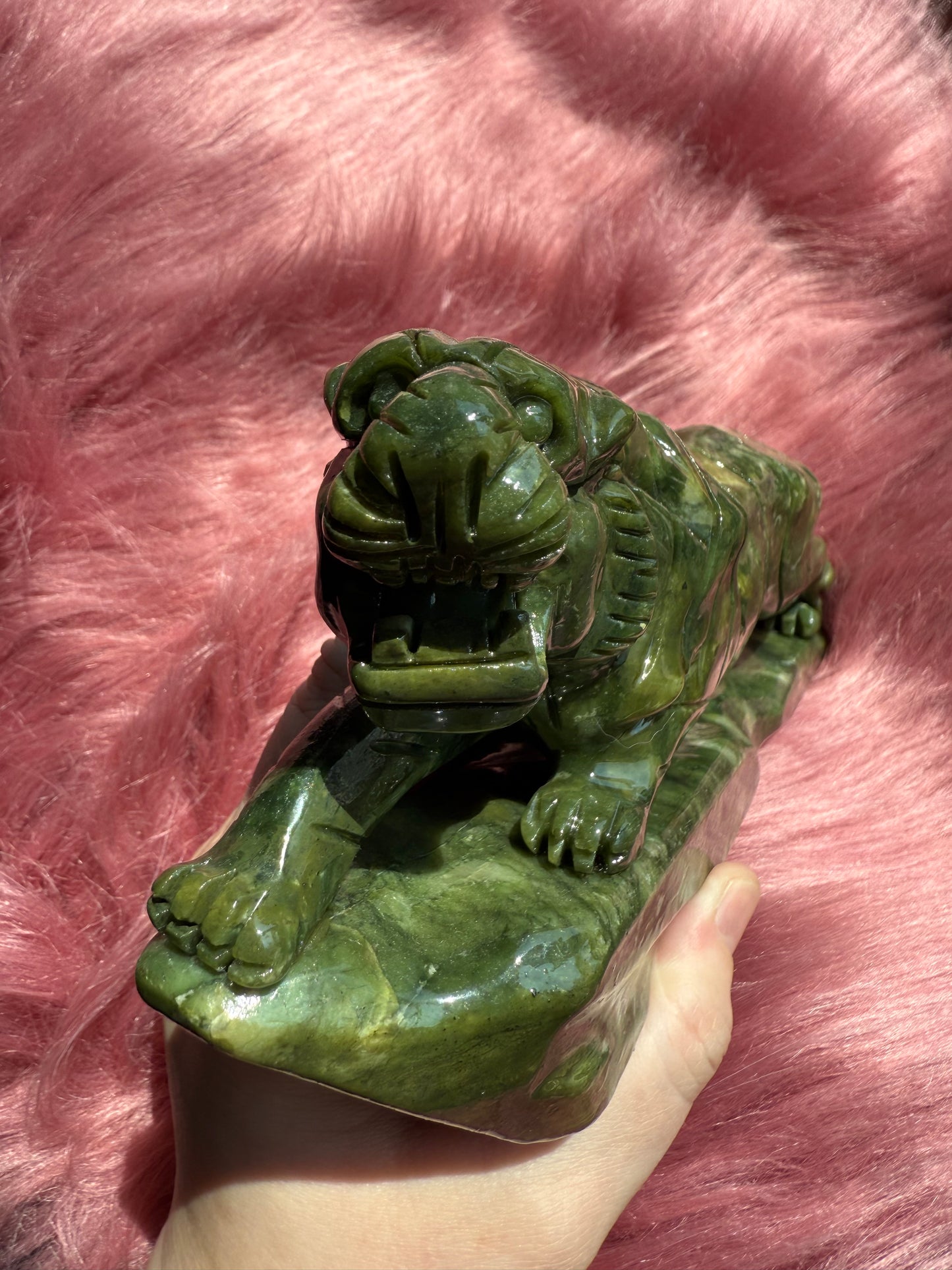 Stunning Green Nephrite Jade Tiger Crystal Carving