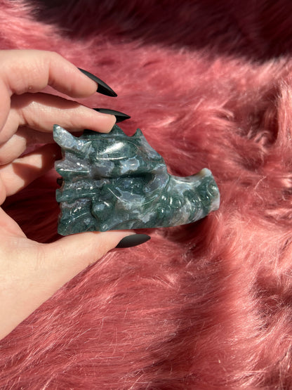 Stunning High Quality Moss Agate Dragon Skull - G