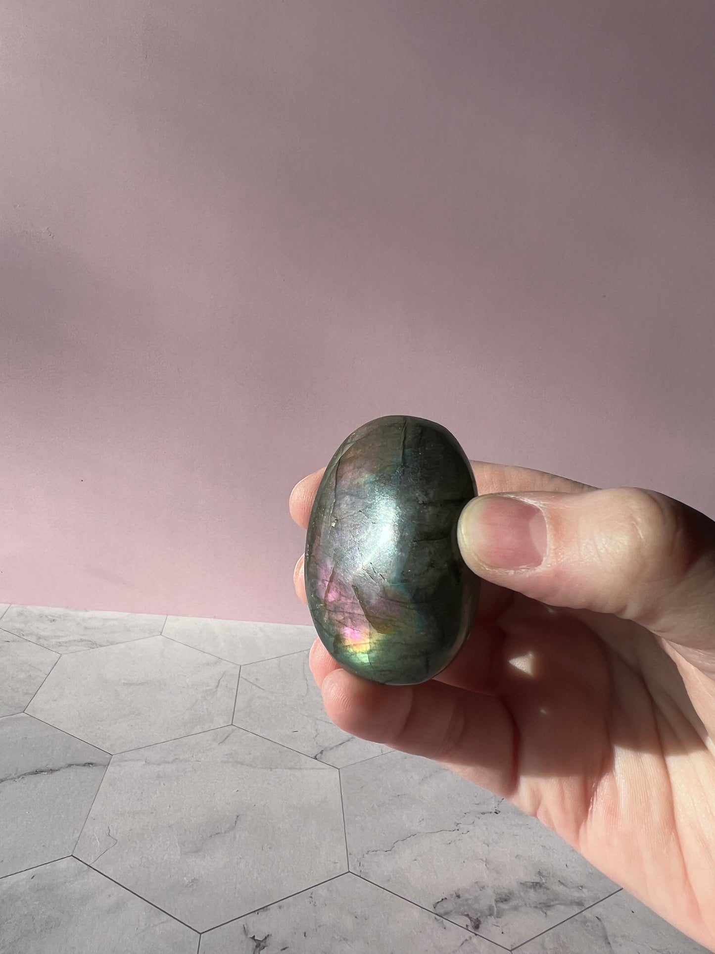 ONE (1) Stunning Flashy Purple Labradorite Palm Stone