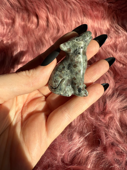 Stunning High Quality Yooperlite (UV Reactive) Howling Wolf Carving - B