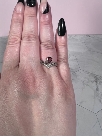 ONE (1) Stunning Garnet Princess Adjustable Ring