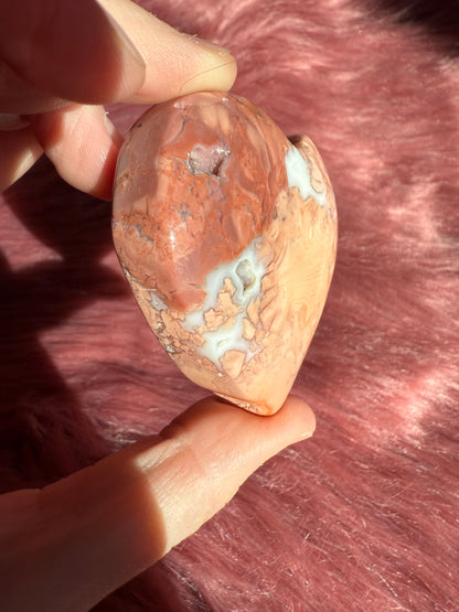 Stunning High Quality Pink Agate Heart Carving - G
