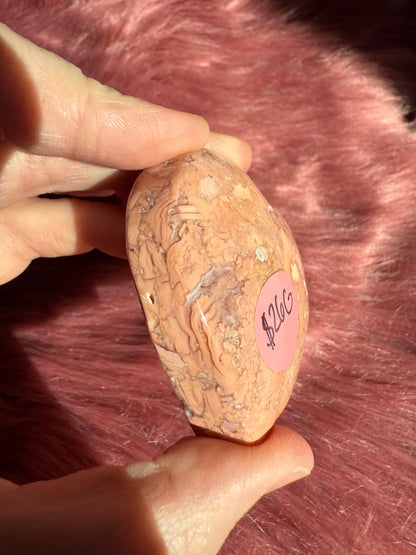 Stunning High Quality Pink Agate Heart Carving - G