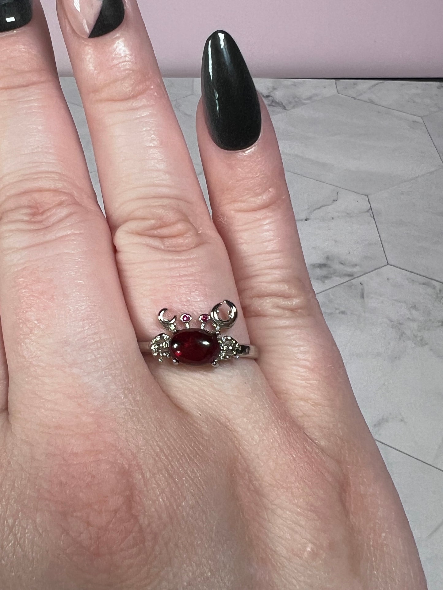 ONE (1) Stunning Garnet Crab Adjustable Ring