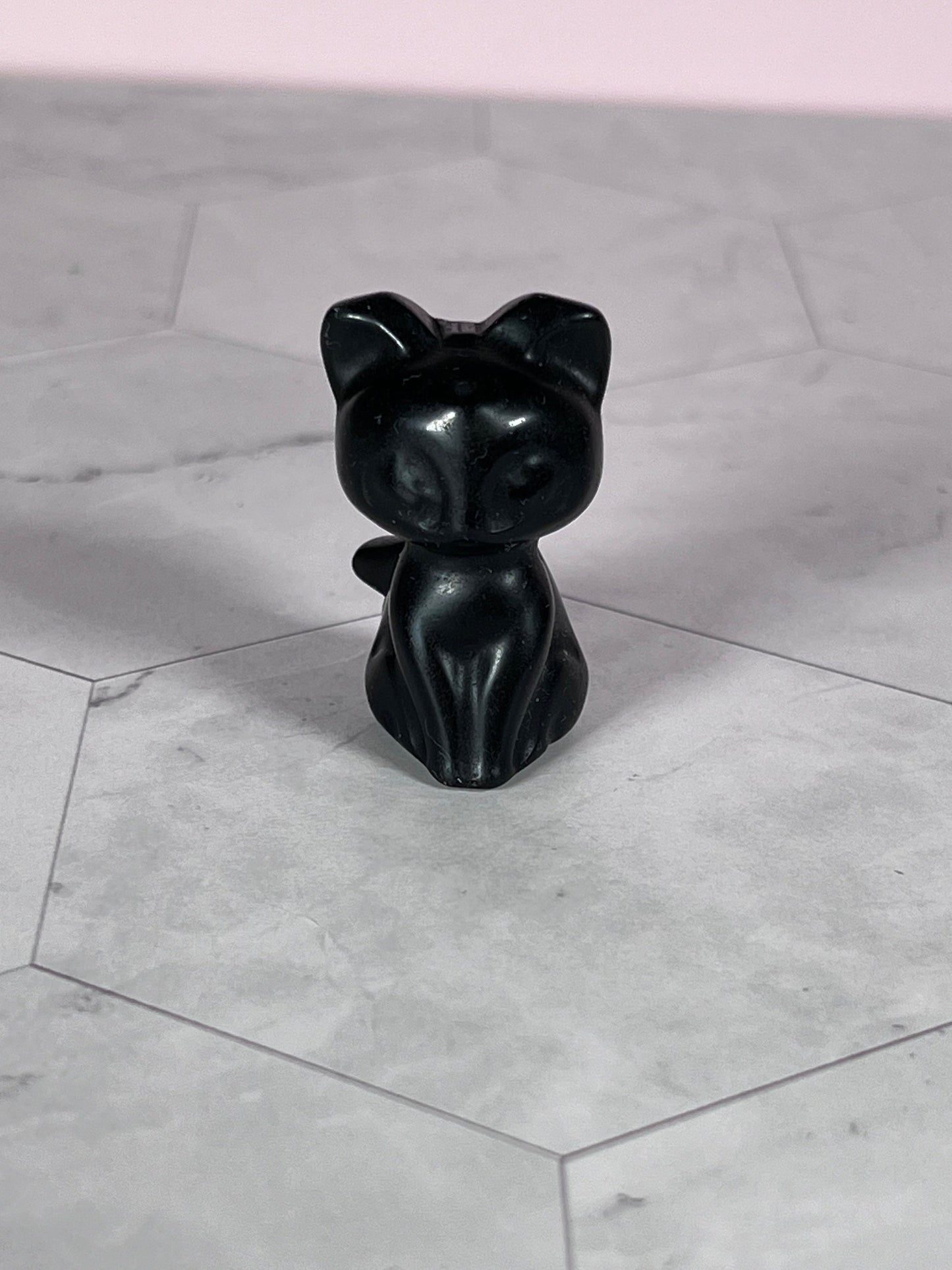 ONE (1) Stunning High Quality Small Luna Cat Carving