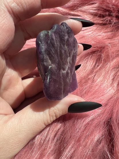 ONE (1) Stunning High Quality Amethyst Pet Rock Carving C