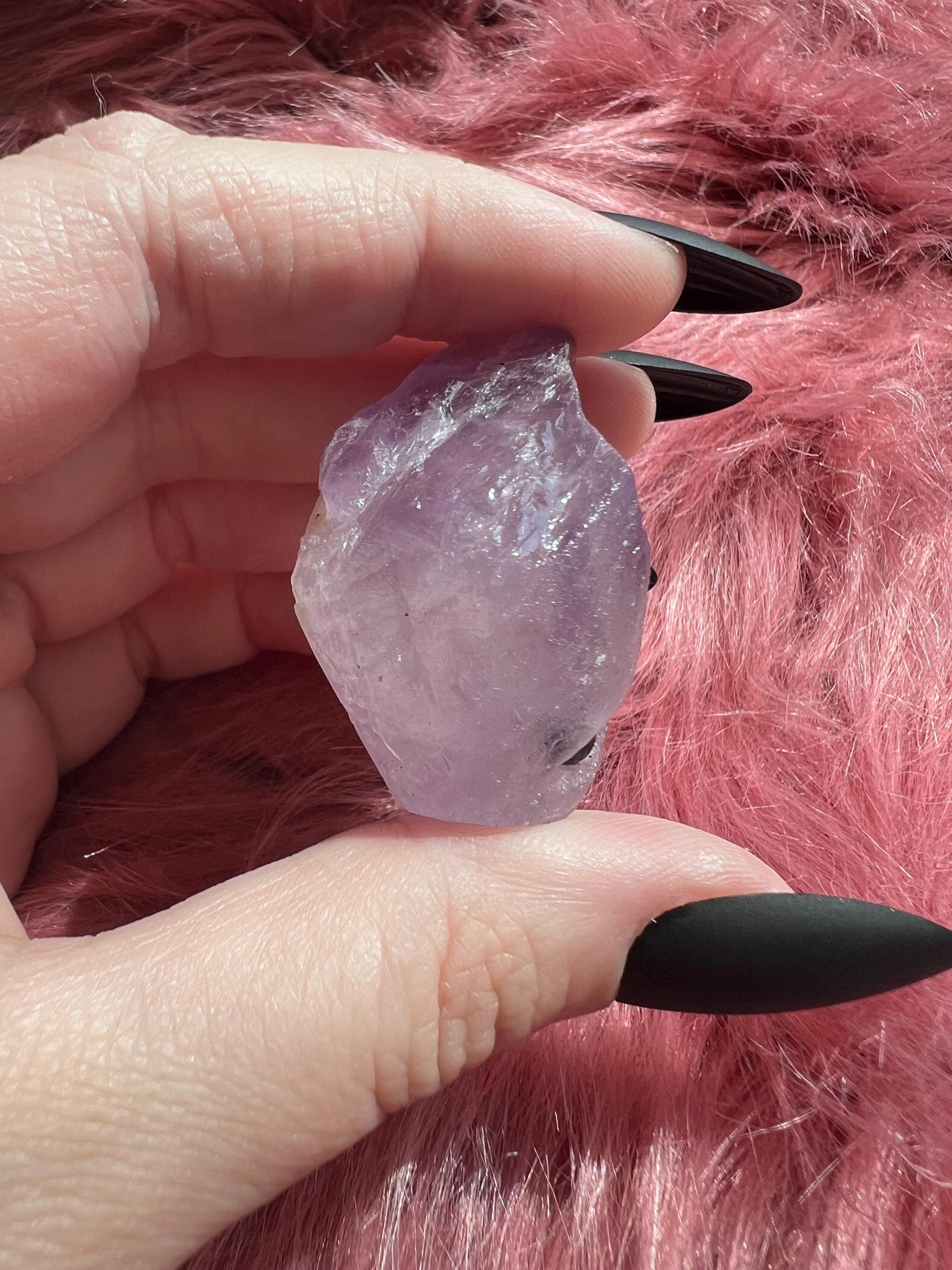 ONE (1) Stunning High Quality Amethyst Pet Rock Carving A