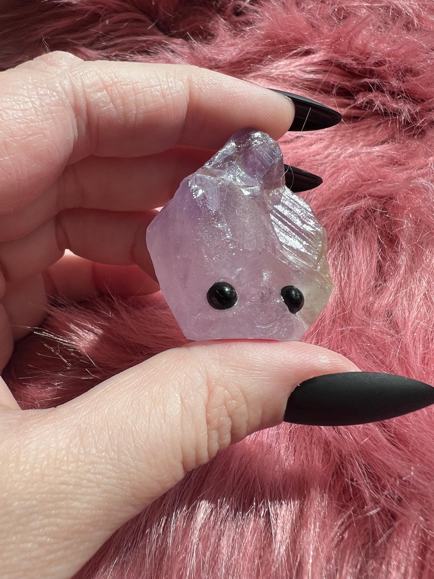 ONE (1) Stunning High Quality Amethyst Pet Rock Carving A