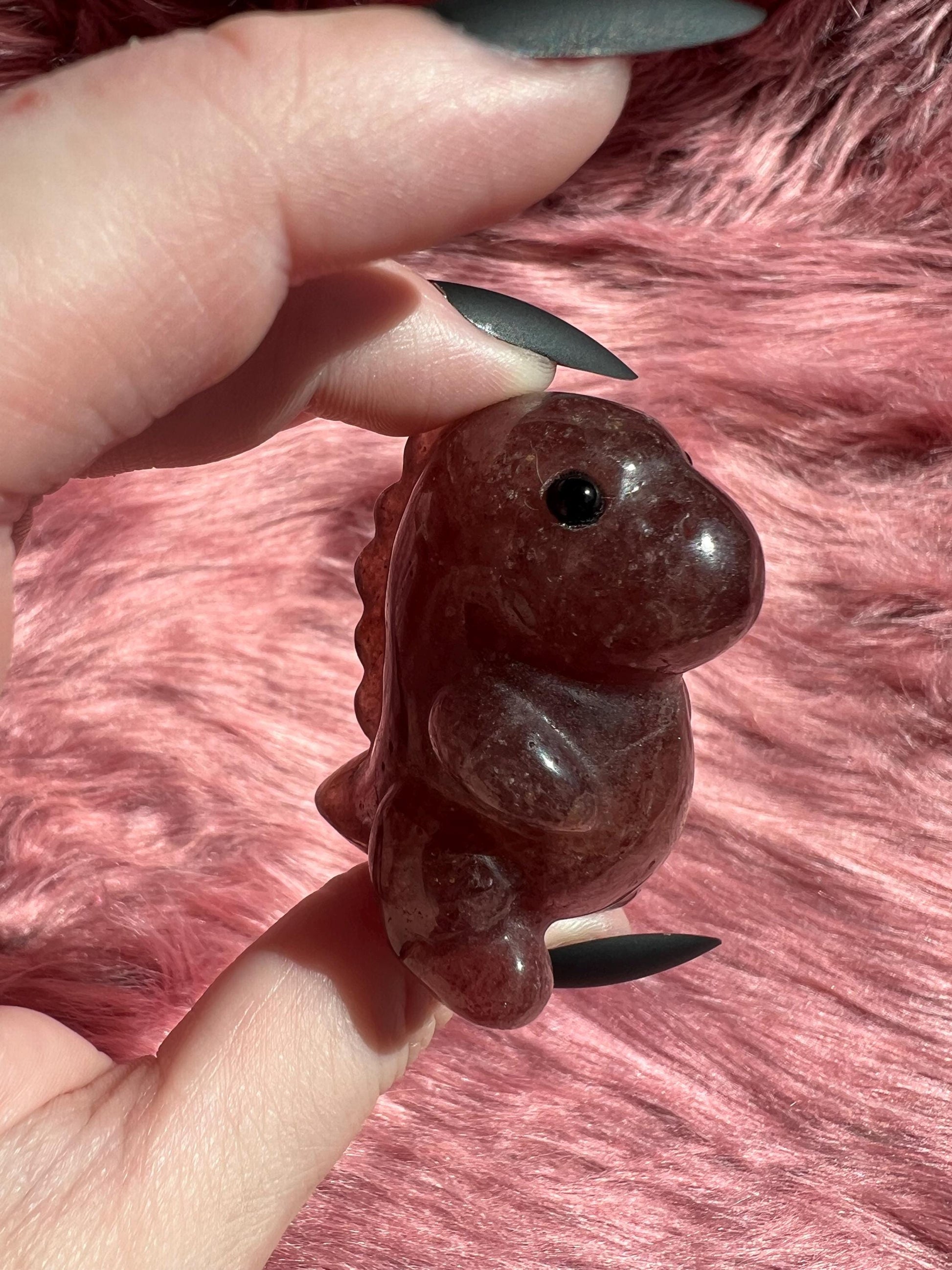 ONE (1) Stunning High Quality Kawaii Chunky Dino Dinosaur Carving