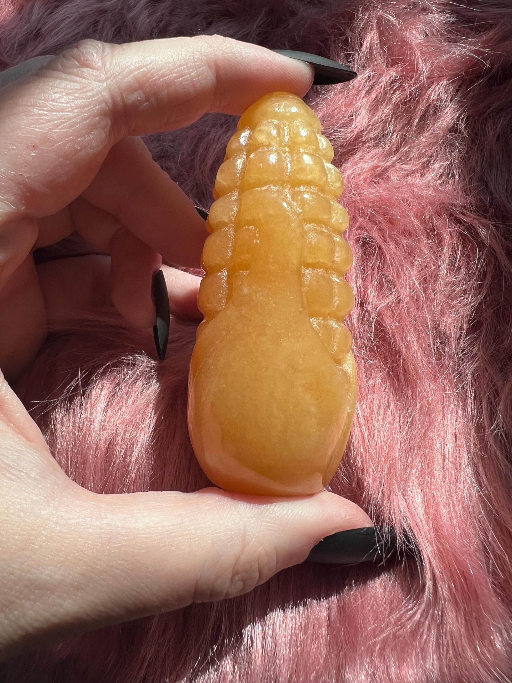 ONE (1) Stunning High Quality Yellow Calcite Corn Cob Carving