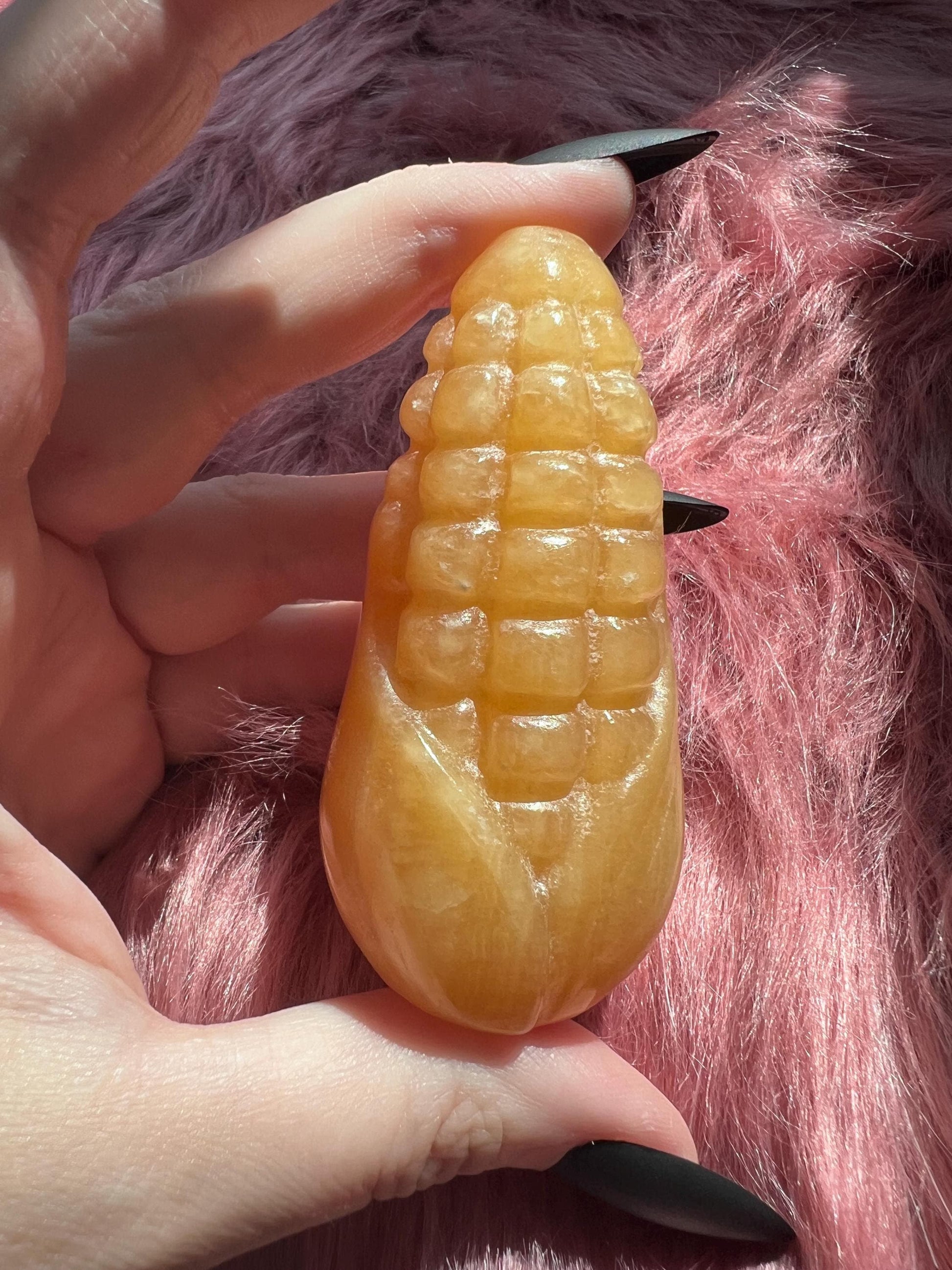 ONE (1) Stunning High Quality Yellow Calcite Corn Cob Carving