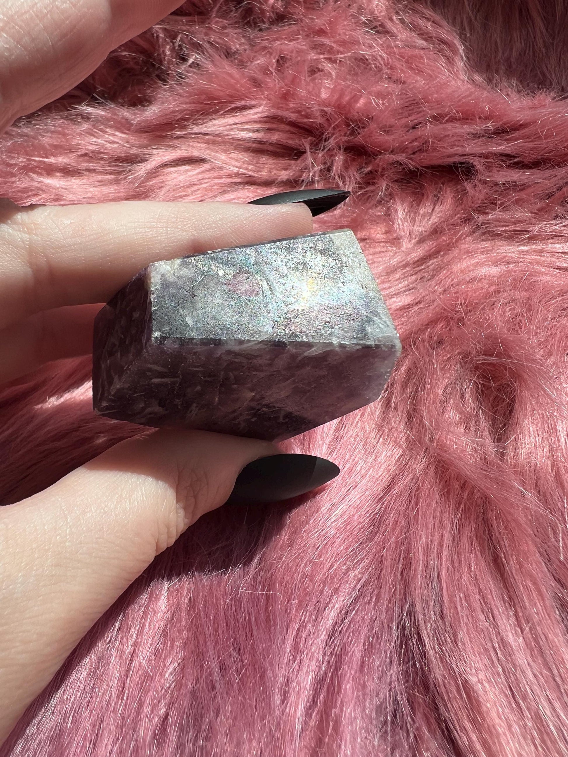 ONE (1) Stunning Unicorn Stone Freeform - E