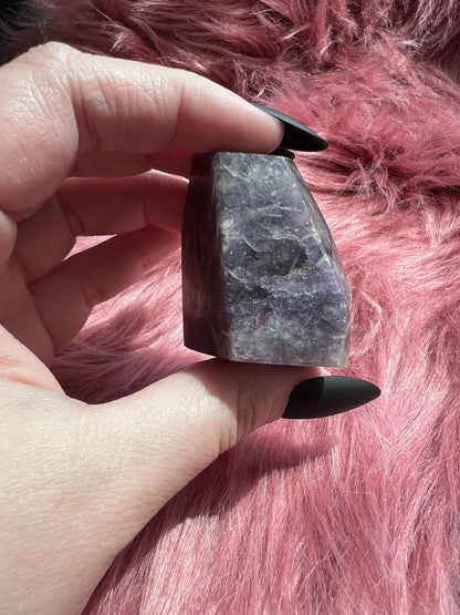 ONE (1) Stunning Unicorn Stone Freeform - B