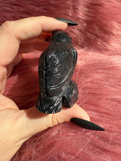 ONE (1) Stunning Obsidian Raven Carving Made in Peru