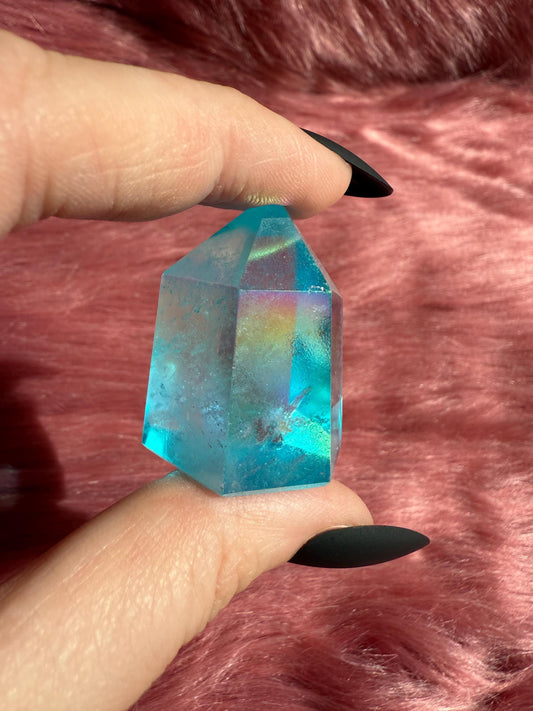 Stunning High Quality Aura Quartz Mini Tower